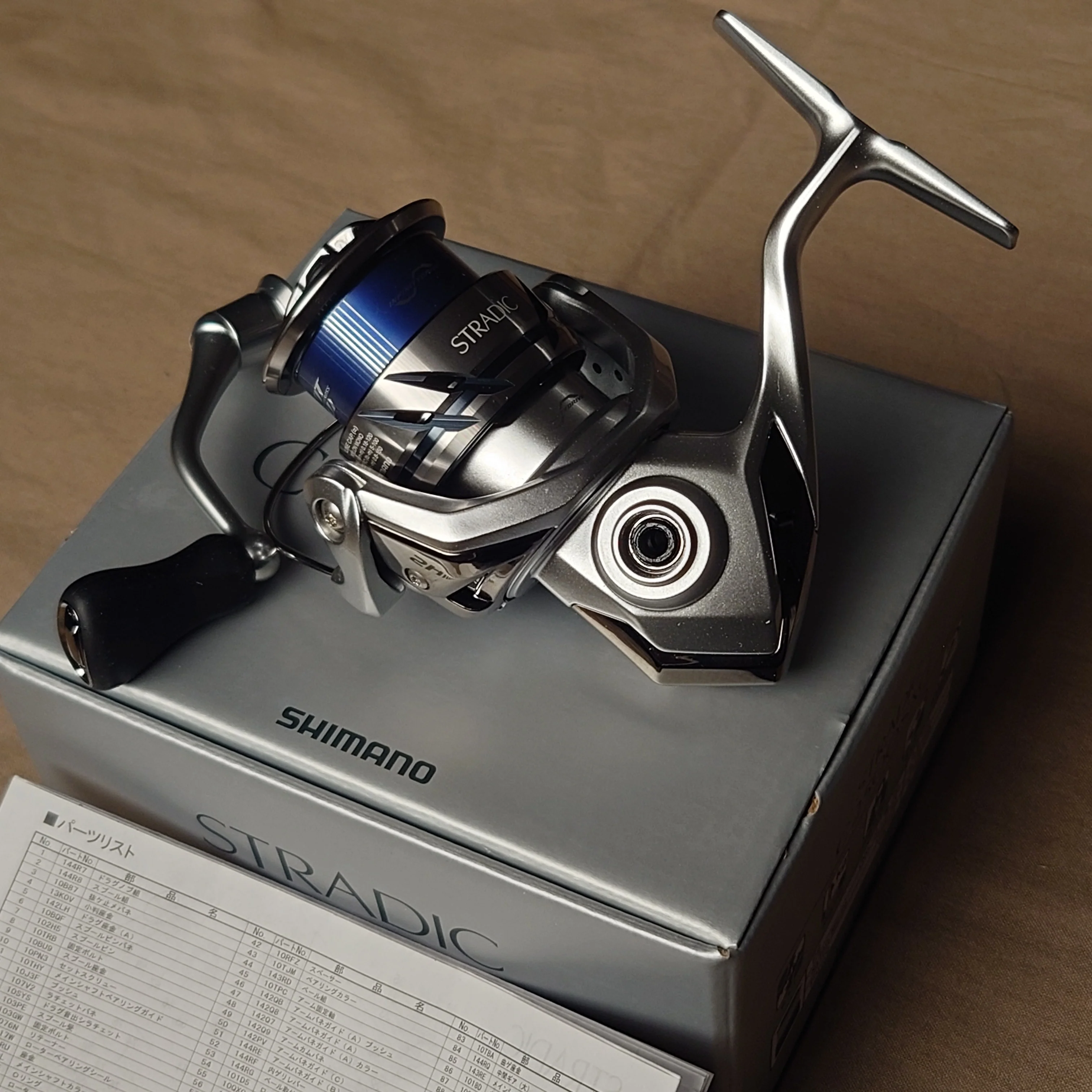 Brand New Shimano 2023 STRADIC C2500SXG Spinning Reel - Image 3