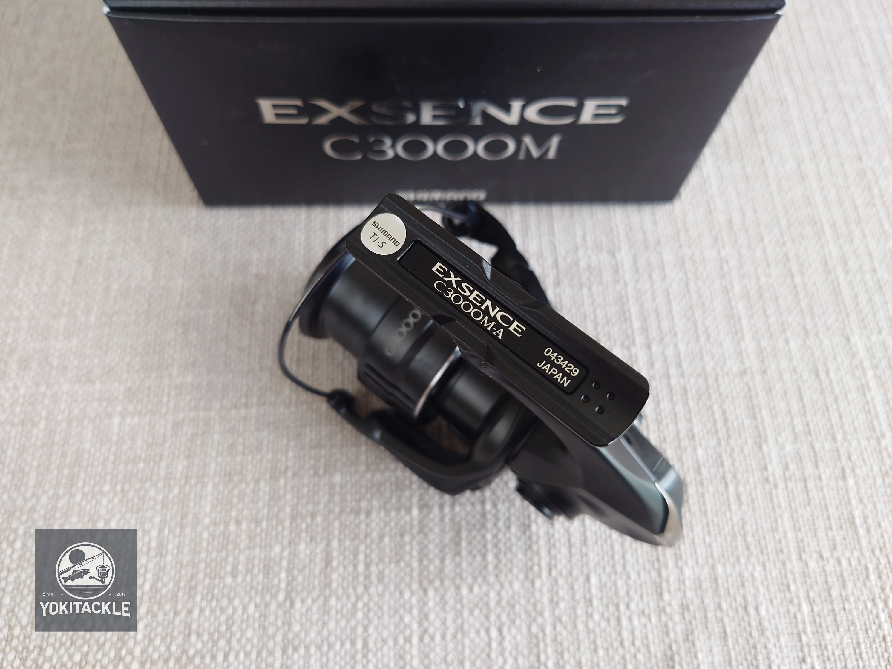 Brand New Shimano 21 EXSENCE C3000M Spinning Reel Free - Image 9