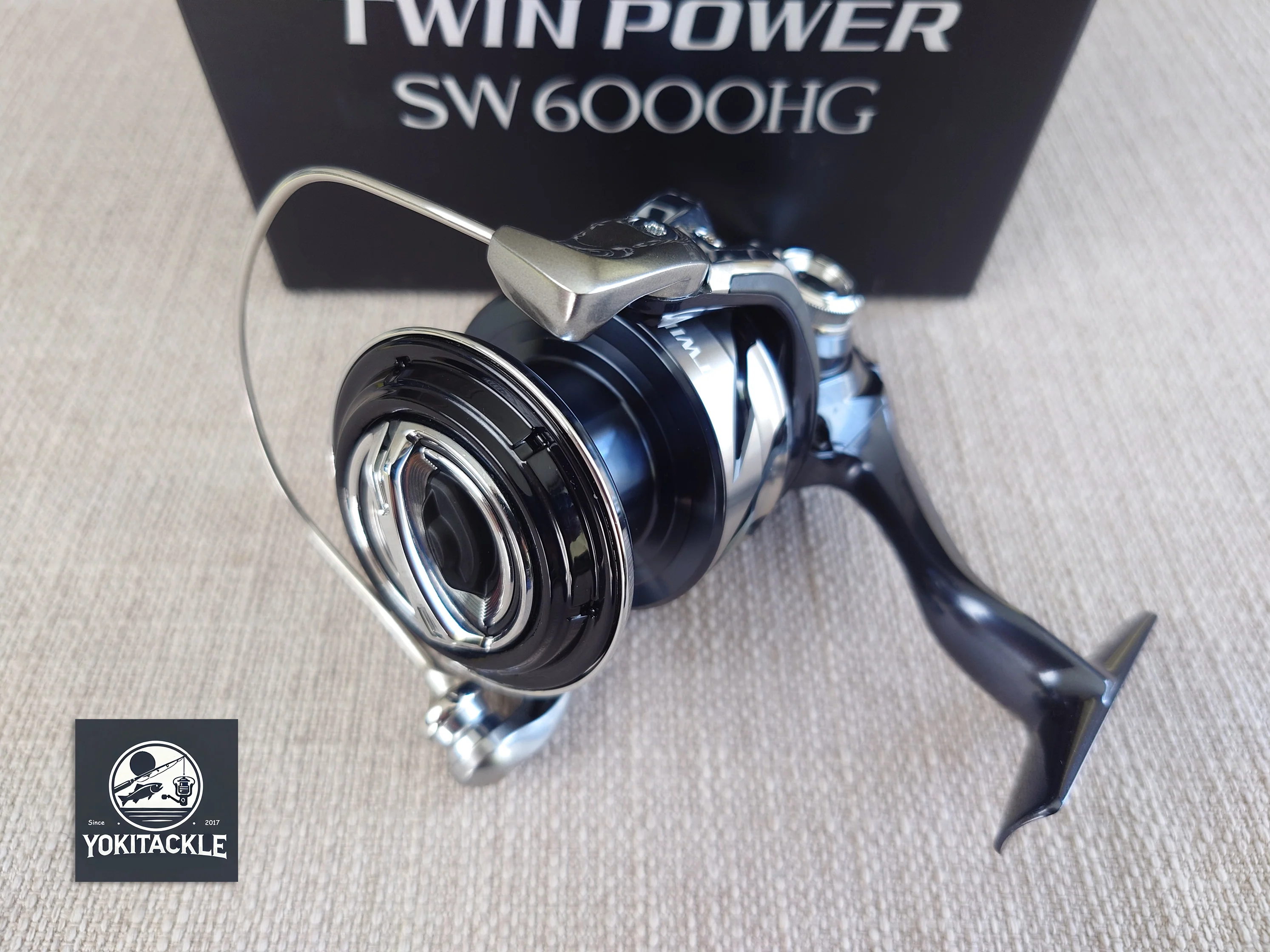 Brand New Shimano 21 TWIN POWER SW 6000HG Spinning Reel - Image 6