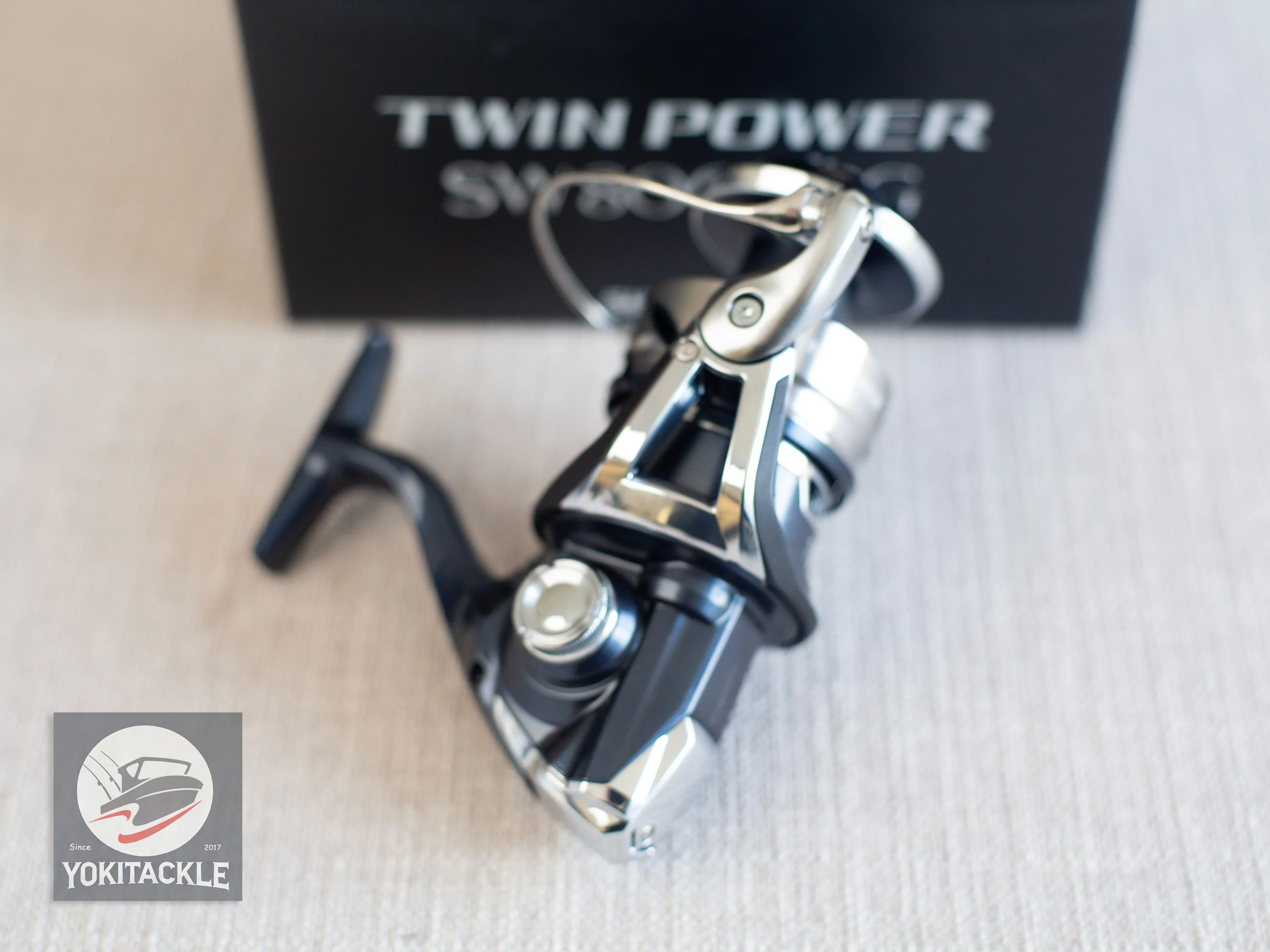 Brand New Shimano 21 TWIN POWER SW 8000PG Spinning Reel - Image 5