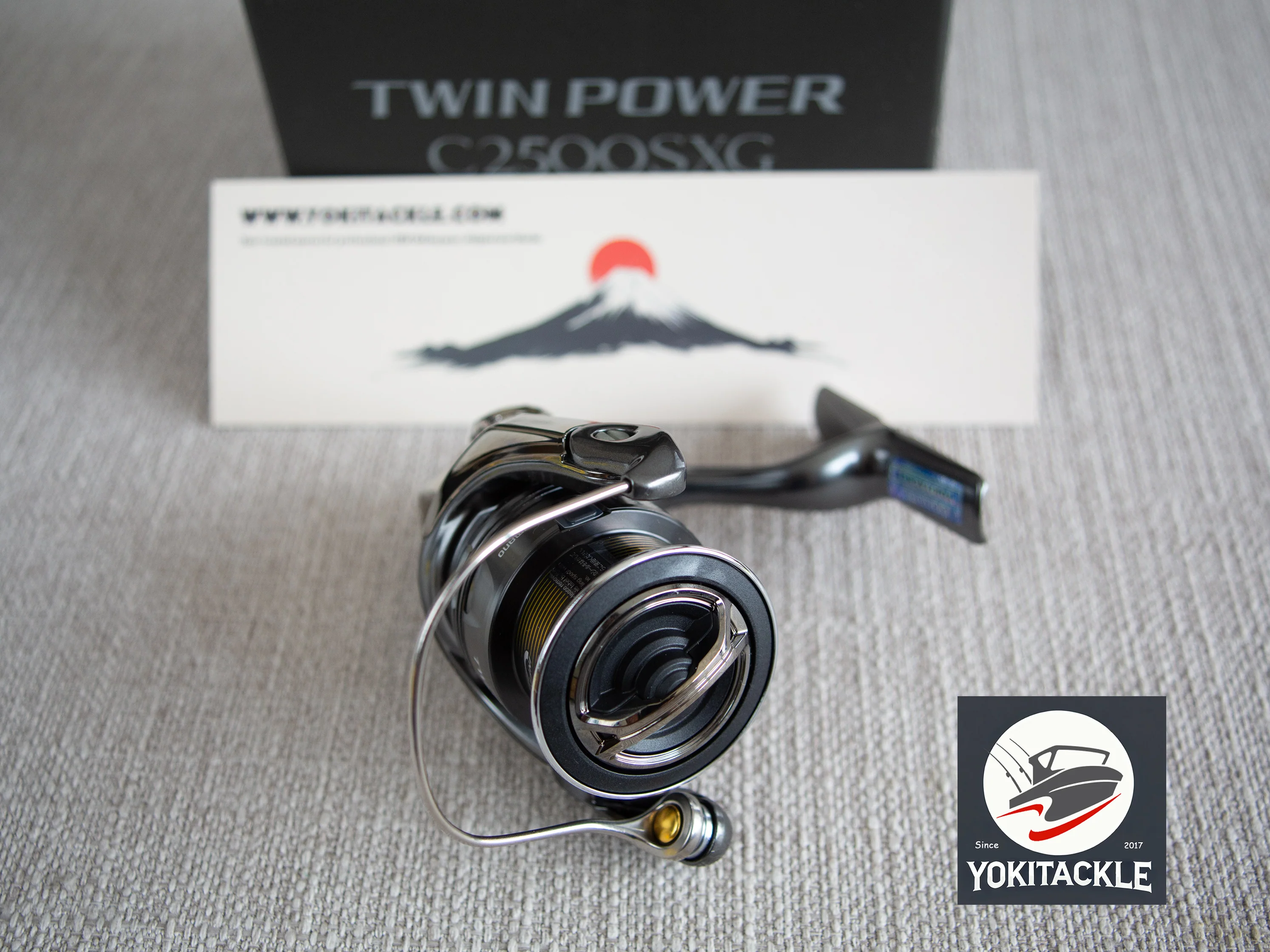 Brand New Shimano 24 Twin Power C2500SXG Spinning Fishing Reel - Image 3