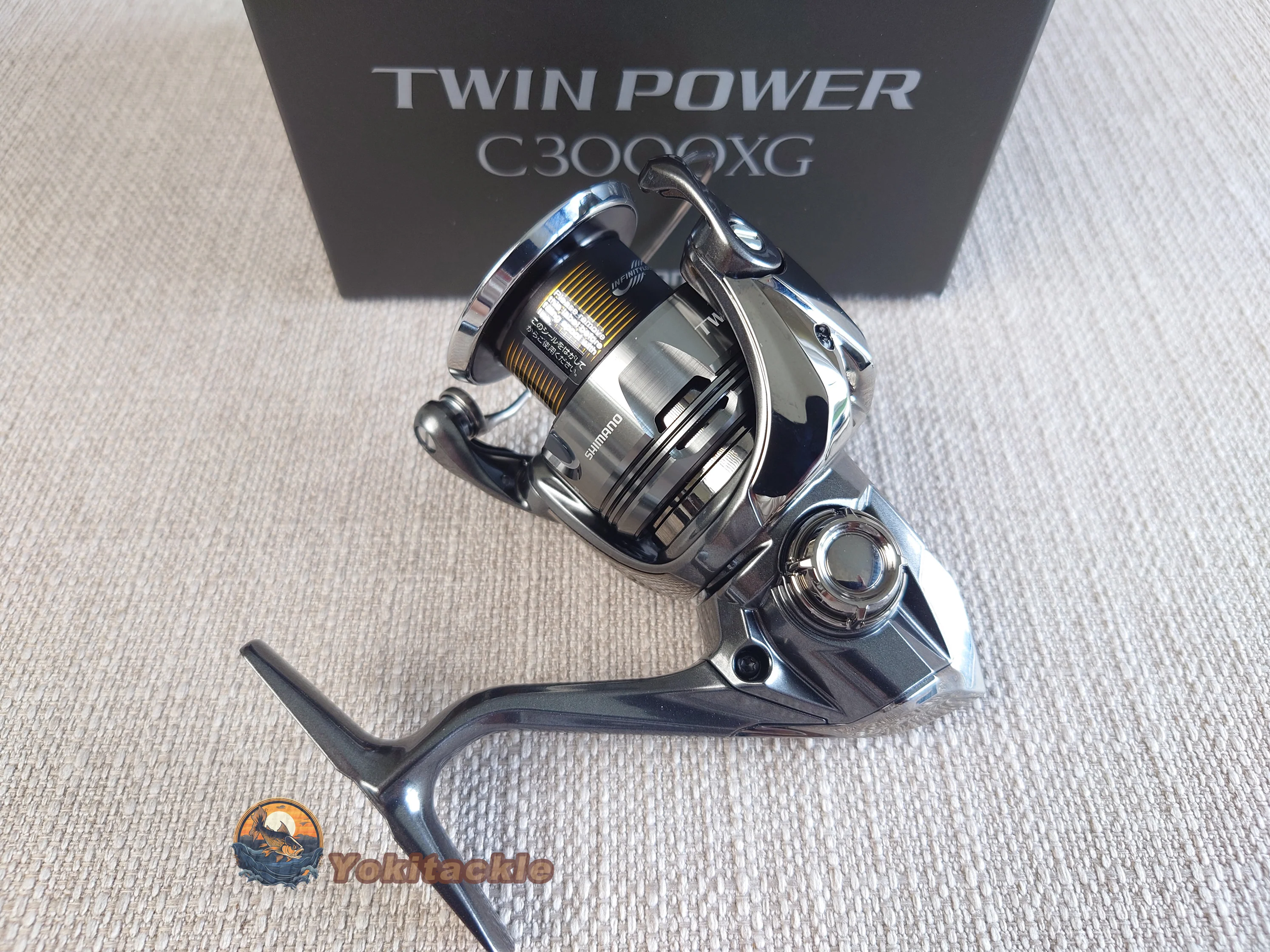 Brand New Shimano 24 Twin Power C3000XG Spinning Fishing Reel - Image 2