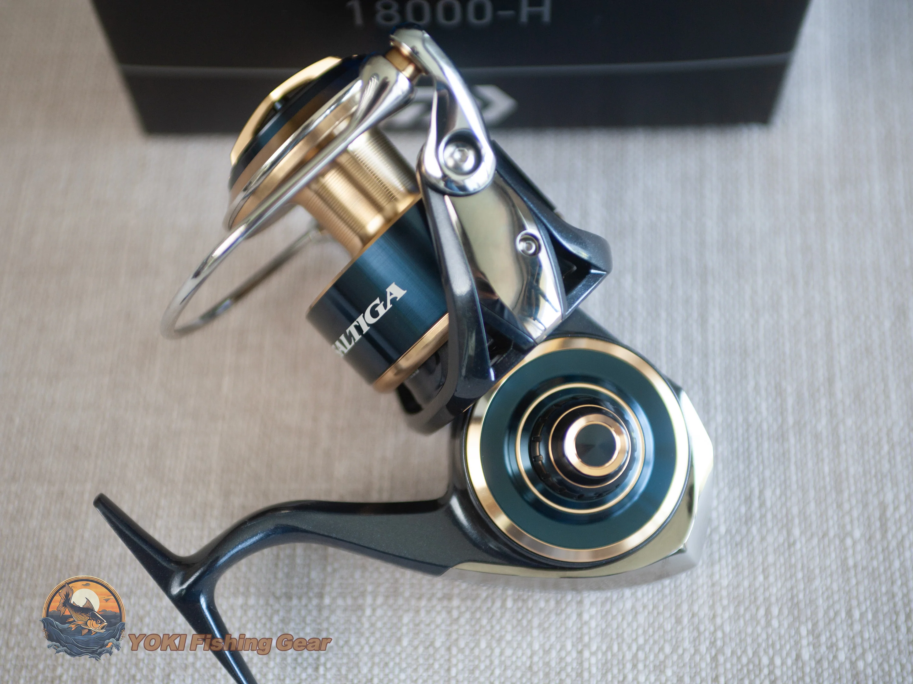 Brand New Daiwa 20 SALTIGA 18000-H Spinning Reel - Image 5