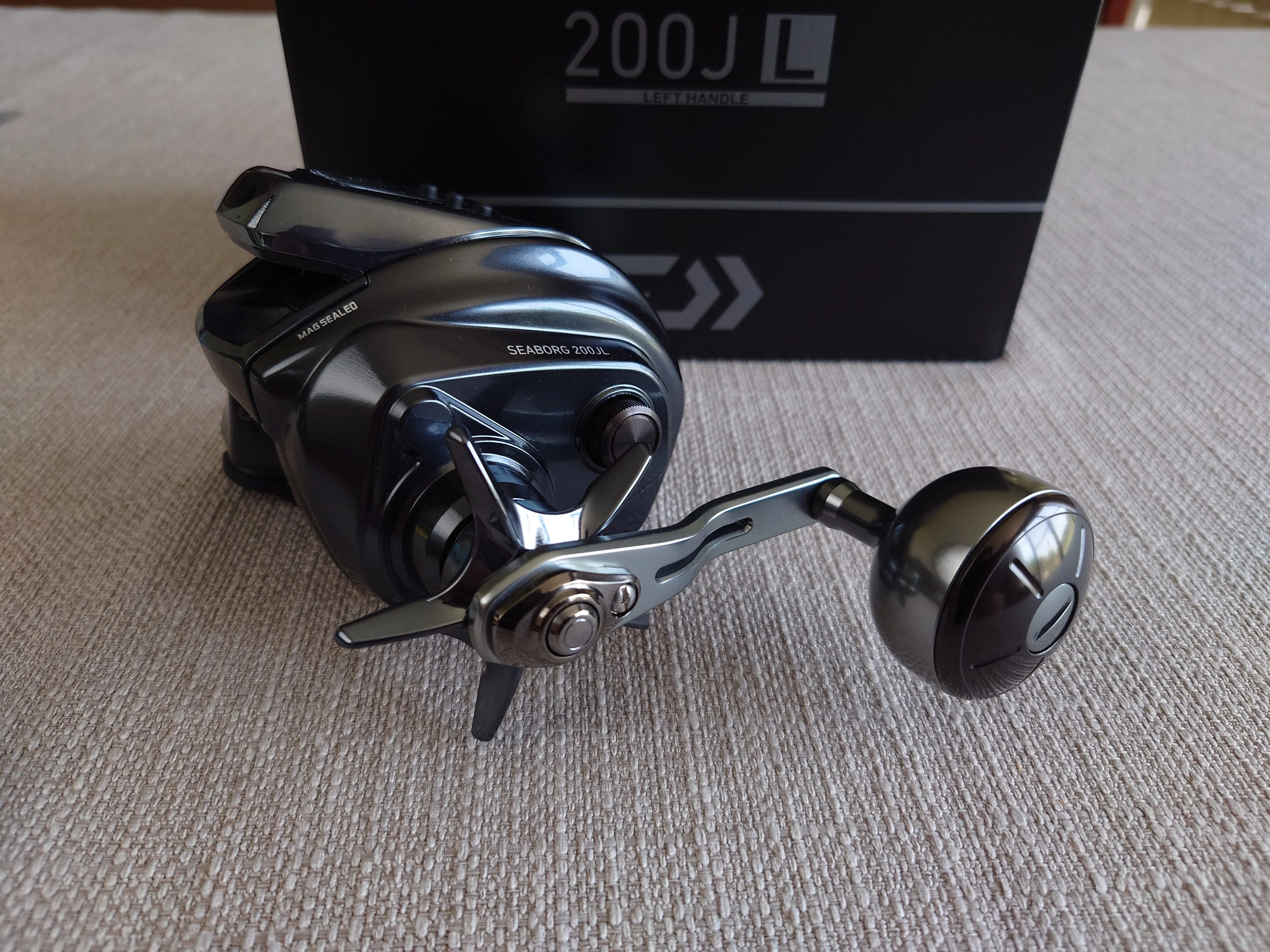 Brand New Daiwa 22 SEABORG 200JL 5.1 Left Electric Reel - Image 6