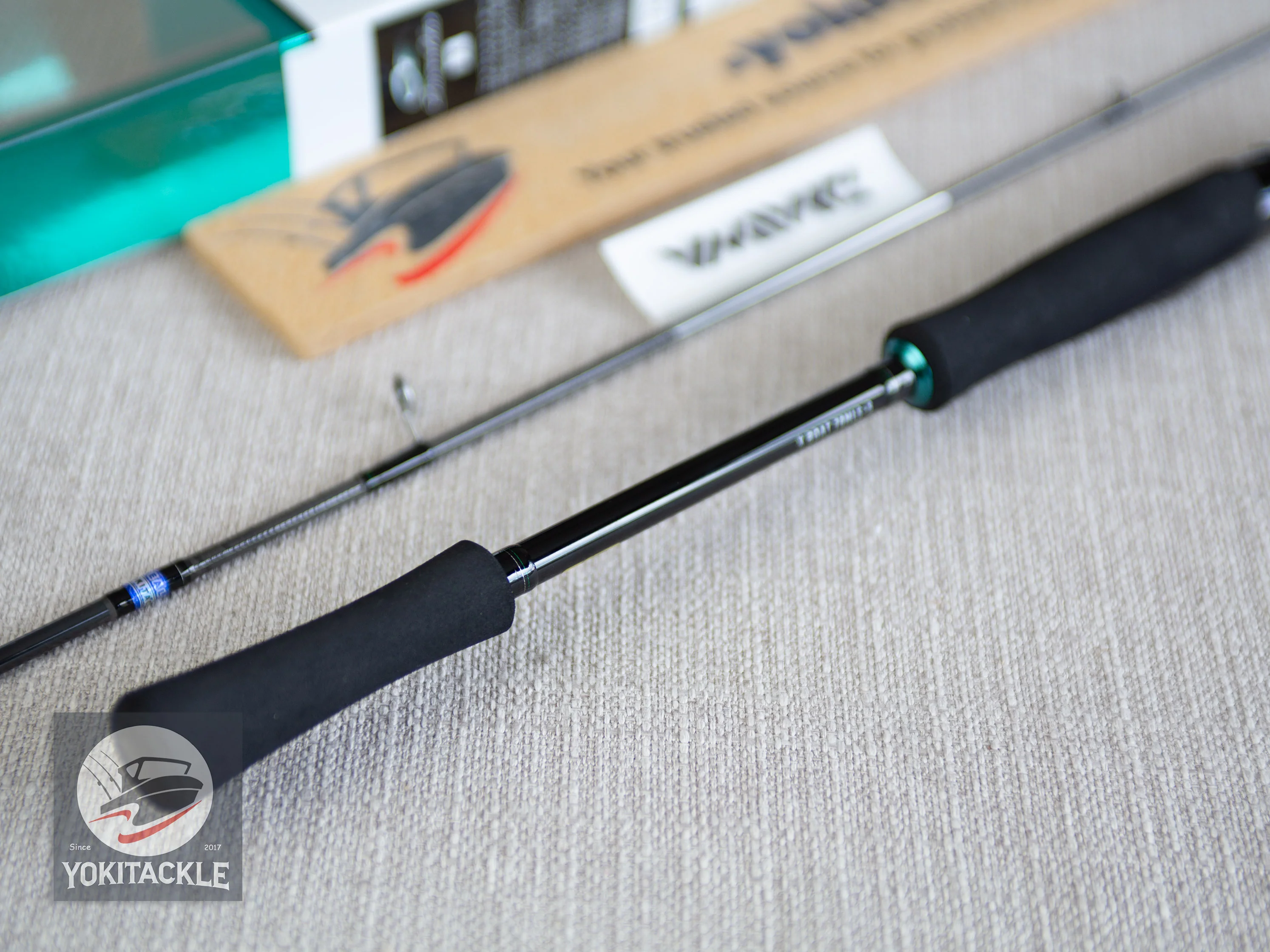 Brand New Daiwa EMERALDAS X BOAT 70MLS-S Eging Rod Squid Spinning Rod - Image 3